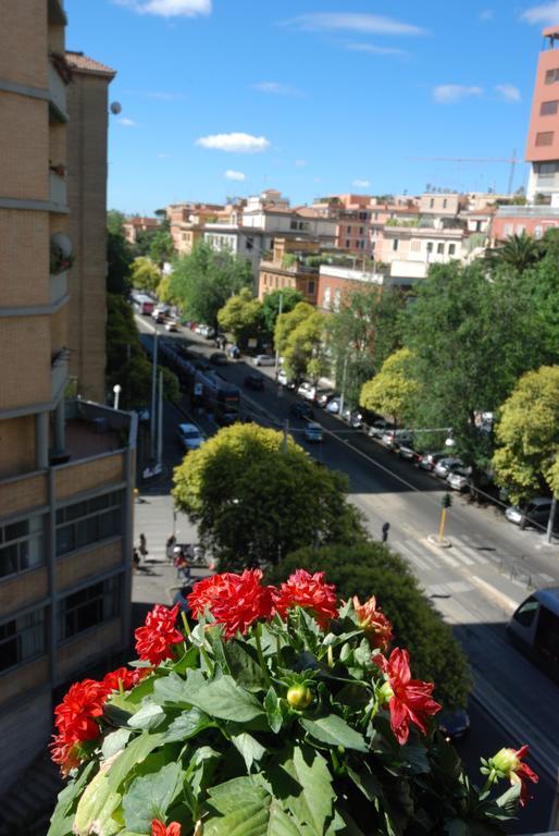 La Casa Di Emma A Trastevere Rome Exterior photo